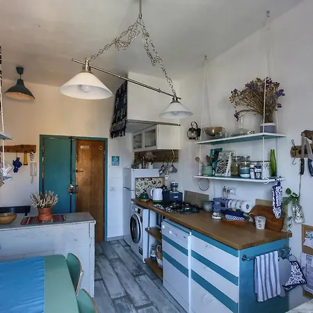Your Seaside Flat * بورتو سانتو ستيفانو